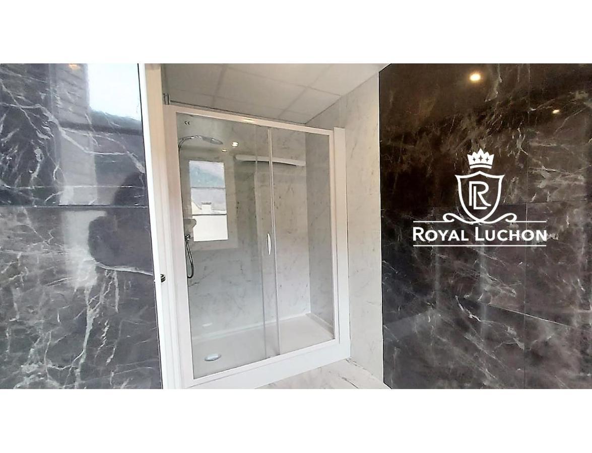Bagnères-de-Luchon Royal Luchonアパートホテル エクステリア 写真