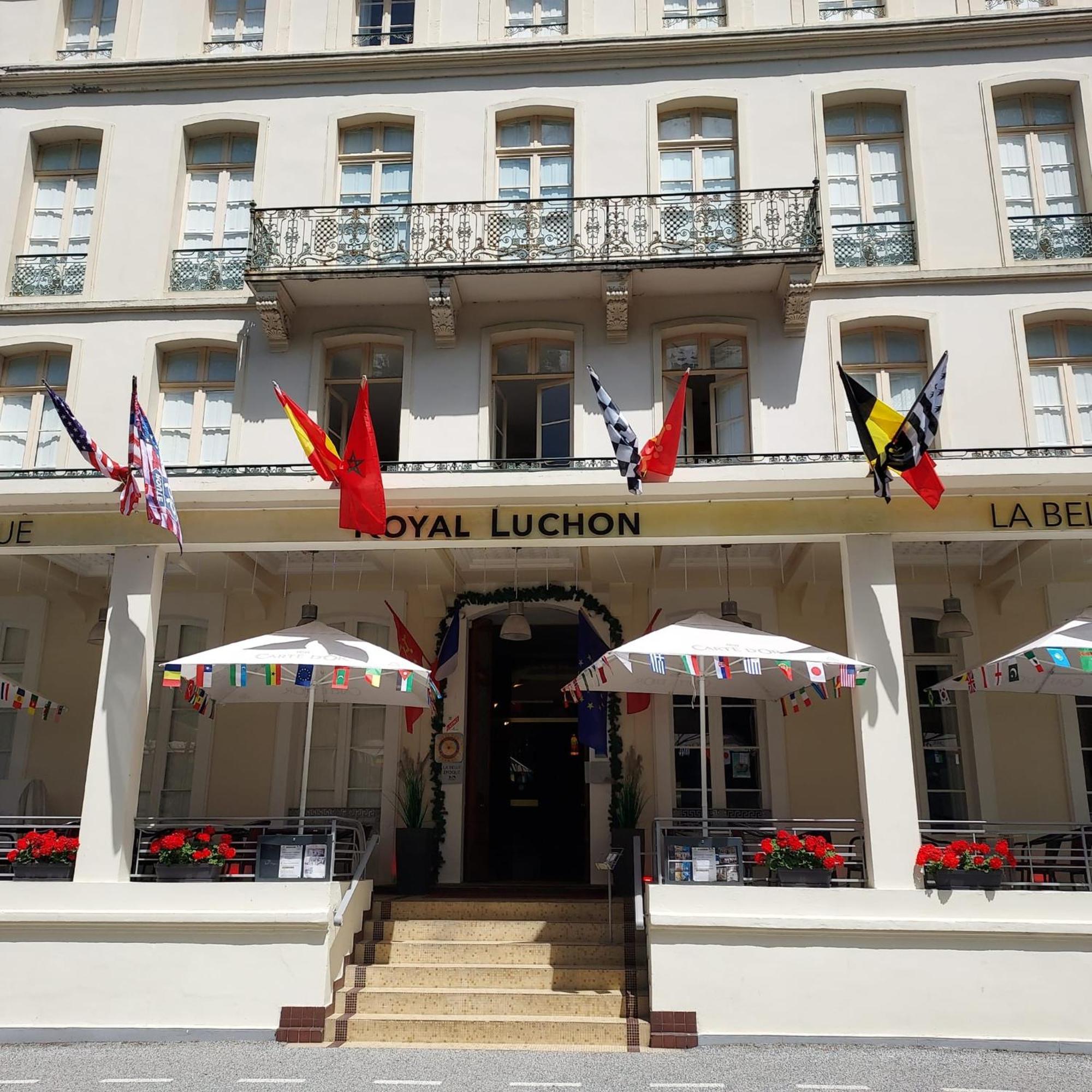 Bagnères-de-Luchon Royal Luchonアパートホテル エクステリア 写真