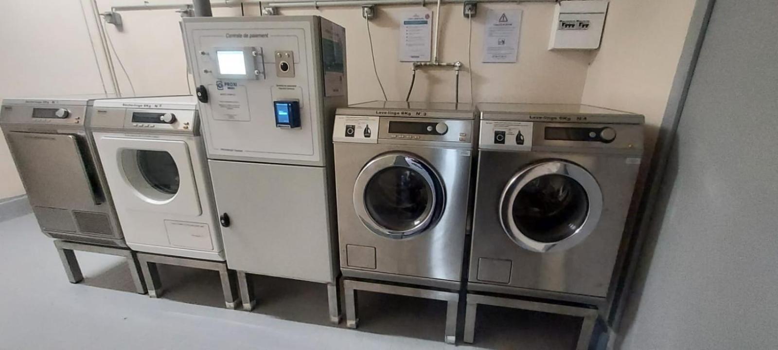 Bagnères-de-Luchon Royal Luchonアパートホテル エクステリア 写真