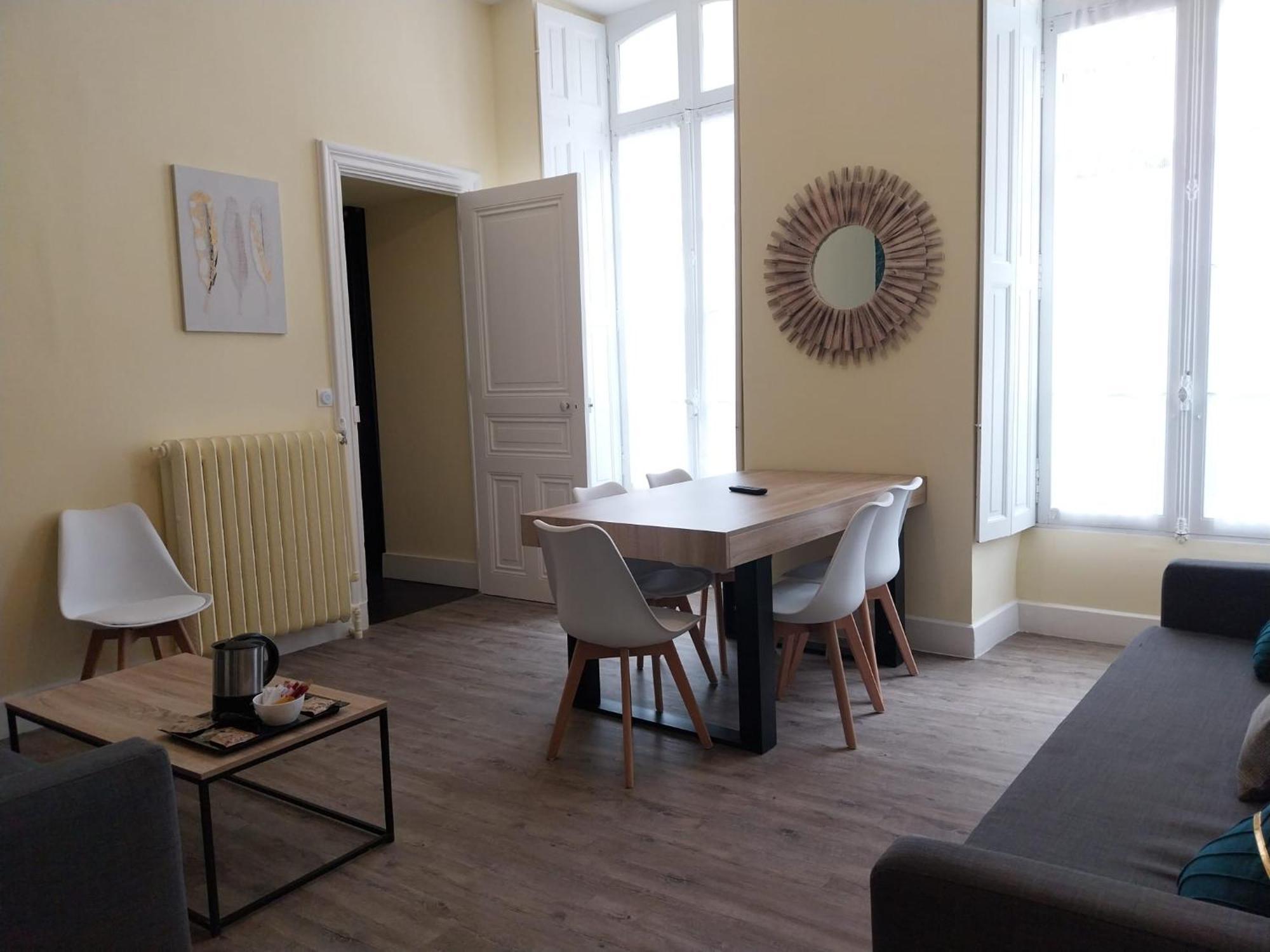 Bagnères-de-Luchon Royal Luchonアパートホテル エクステリア 写真